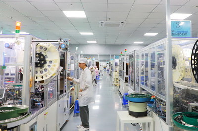 聽訴求、強服務、謀發展——李中文帶隊深入企業調研電子產品研發